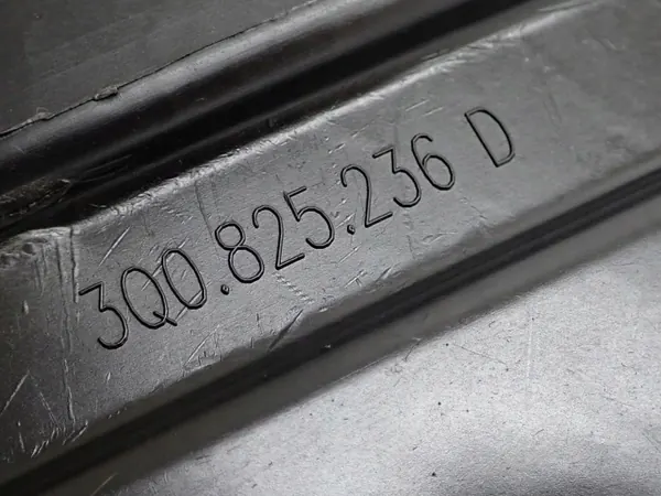 OEM 3Q0825236D Underskydd för VW Golf VII image 5