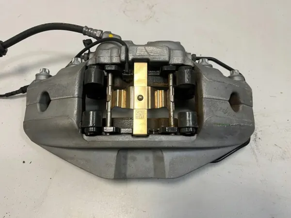 BMW X7 G07 2023 Bremsscheiben & -sattel Set OEM 6880076 image 8