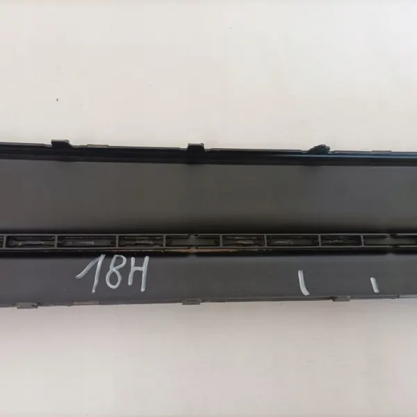 Garniture Pare-chocs Arrière VW Passat B9 OEM 3J0807423A image 10