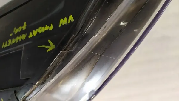 VASEN ETUVALO VW PASSAT CC image 7