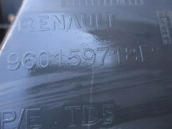 Piastra di Rinforzo Paraurti Anteriore Renault Trafic III image 6