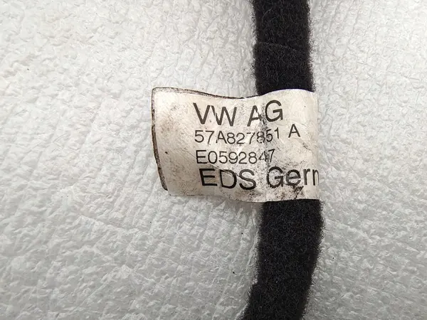 Elektrisk baklucka aktuator Skoda Karoq Kodiaq Ateca vänster OE. 57A827851A image 3