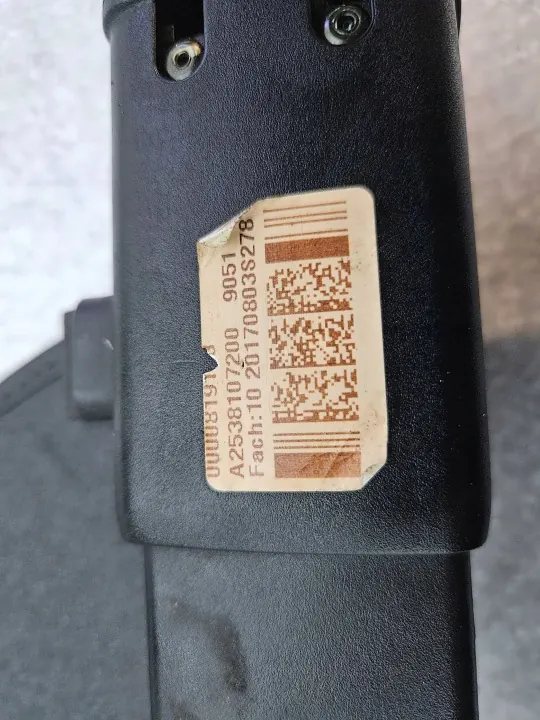 Kofferraumrollo Mercedes GLC X253 OEM A2538107200 image 4