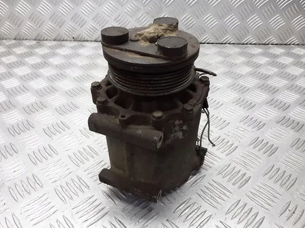 Compresseur de climatisation Mitsubishi Outlander I 2.0 MN185575 image 3