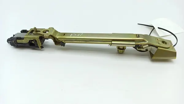 Lexus LS 430 Seat Belt Adjustment Motor OEM 1620006410 image 7