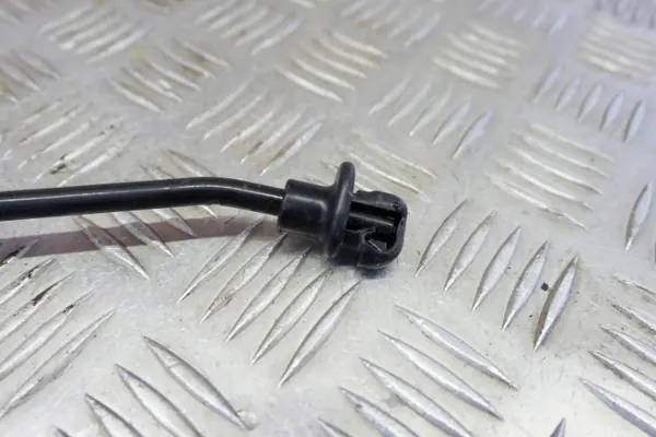 Béquille de capot Toyota OEM 53440K0010 Yaris Hybride image 3