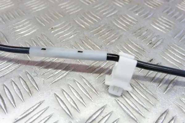 Béquille de capot Toyota OEM 53440K0010 Yaris Hybride image 4