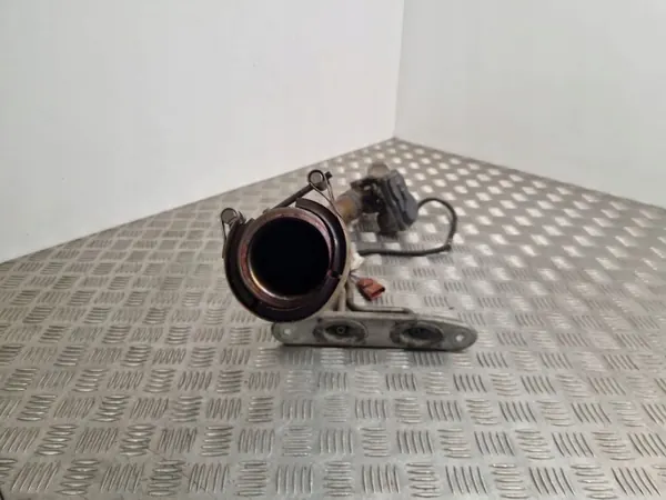 Conector flexible escape OEM 5Q0971068 - Usado image 7