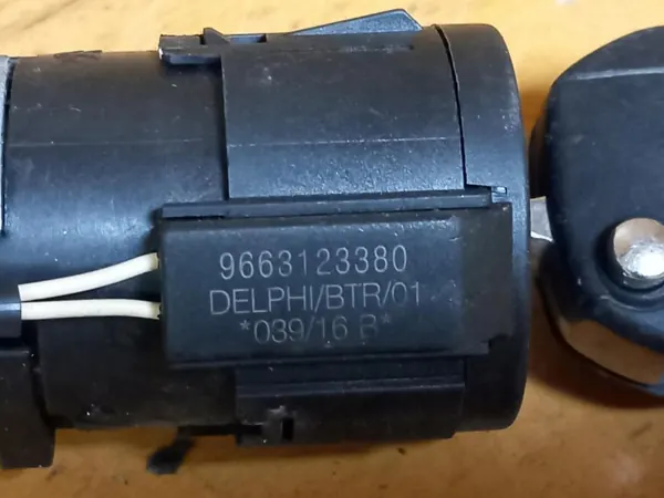 OEM 9663123380 tändningsnyckel för Peugeot 2008 image 3