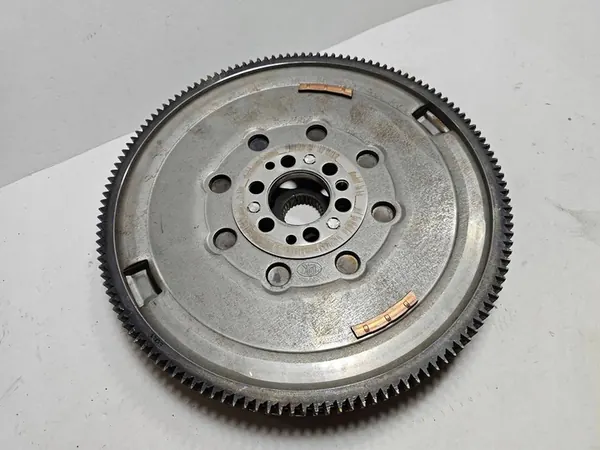 Volante de dupla massa Renault Kadjar I Lift 1.3 123107079R image 5