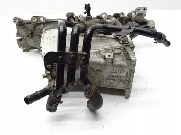Colector de Admisión Audi OE Usado OEM 04L129766H image 3