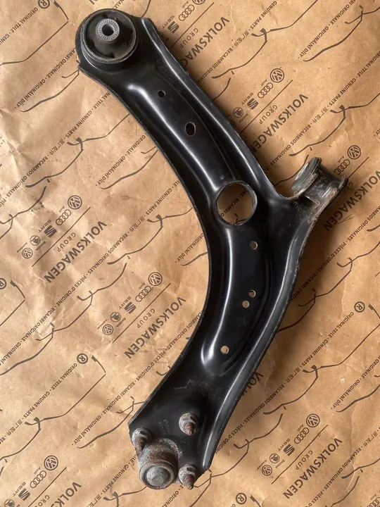 VW Audi Q3 83A Braccio Oscillante Anteriore Sinistro 3Q0407153D image 2
