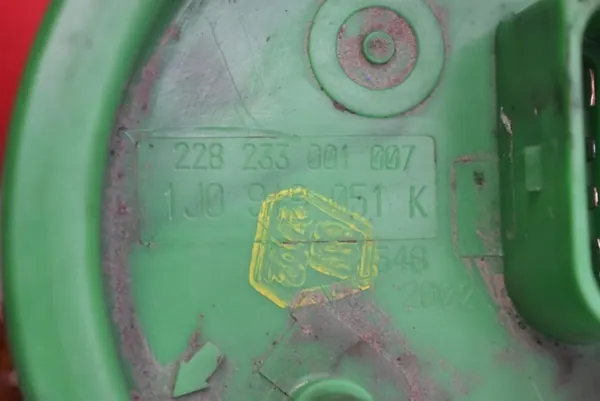 Bomba de combustível VW Golf 4 1.6 FSI 1997-2006 1J0919051K image 3