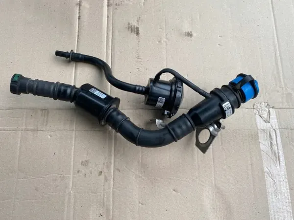 Gebrauchter AdBlue-Einfüllstutzen OEM L29651BA Mercedes GLC image 2