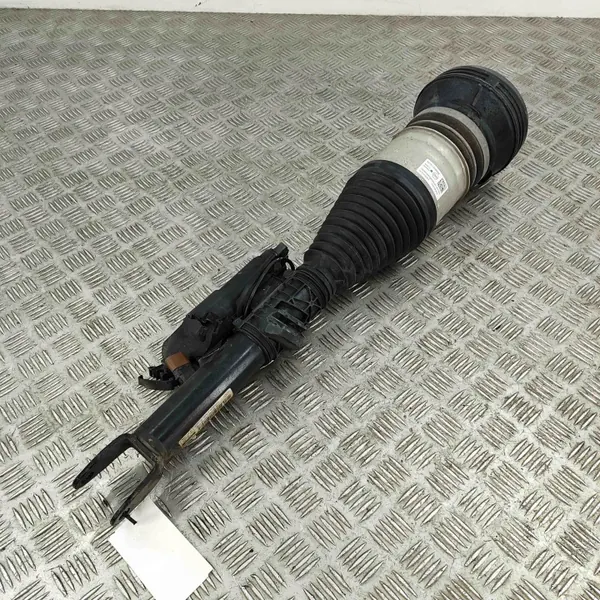 Vorne rechts Luftfederung OEM A2973202601 Mercedes image 3