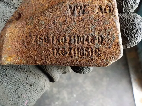 Levier de vitesse Audi A3 II 8P OEM 1K07110510 image 3