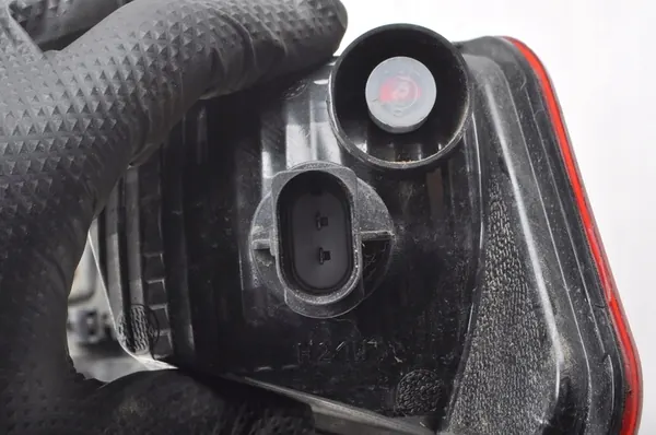 VOLVO XC60 I Luz de Neblina Traseira Esquerda 31353285 image 8