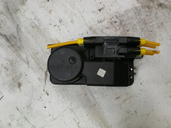 Mercedes-keskitulppapumppu OEM 402 W201 190E image 3
