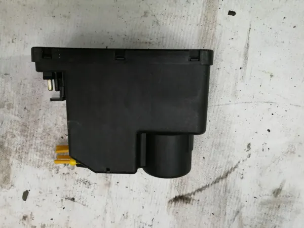 Mercedes-keskitulppapumppu OEM 402 W201 190E image 4