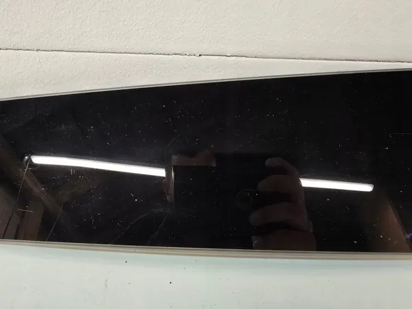 Tesla Model 3 vasen pilarikameran kansi OEM 1109253-00-I image 3