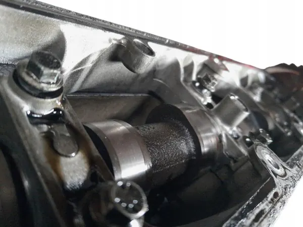 Culata Citroen OEM 9633750210 - Usada image 9