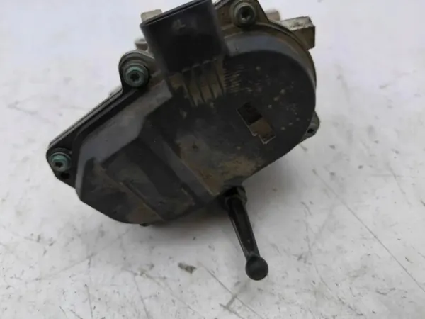Válvula EGR usada OEM A6541406900 para Mercedes-Benz image 5