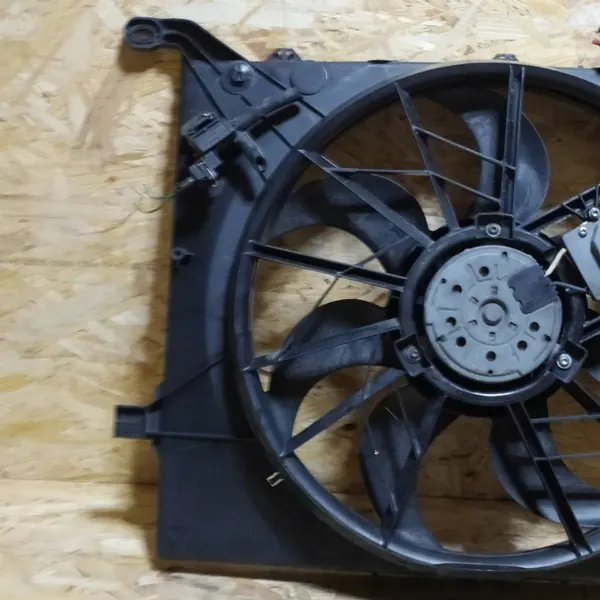 Ventilateur de radiateur d'occasion OEM NRF47460/RS2 image 7