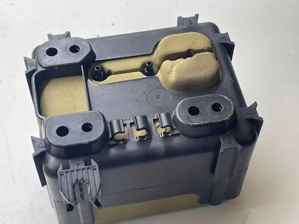 Bomba de cierre central Mercedes-Benz OEM A2218000035 image 3