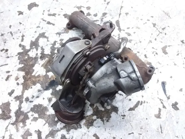 Turbo VW Passat B7 2.0L Diesel 103kW 03G253016H image 3