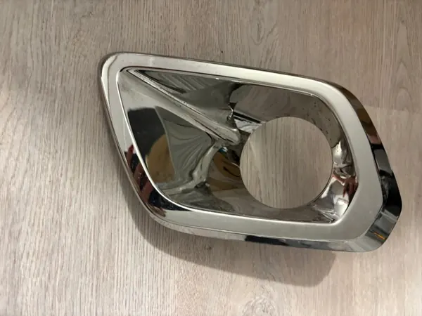 OEM 261A30853R Grille Halogène Chrome Dacia Sandero image 2