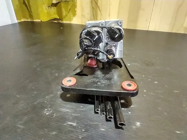 Bloco de Válvulas BMW X6 F16 X5 F15 Bomba Adaptativa 6794578 image 5