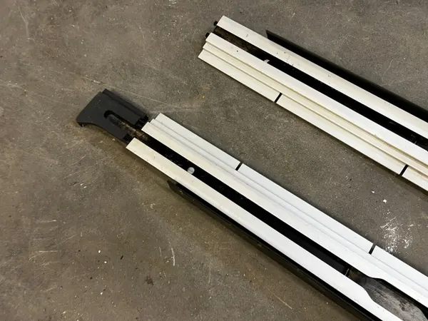 Kit Rails Plancher Coffre OEM 96733413VV Peugeot 508 image 3