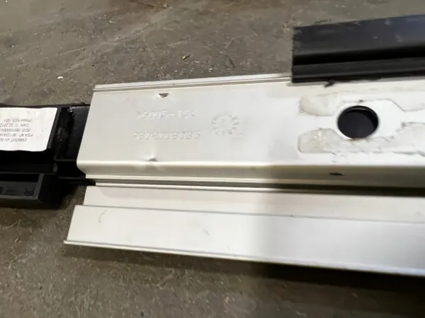 Kit Rails Plancher Coffre OEM 96733413VV Peugeot 508 image 8