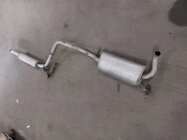 OEM 645654 Keskus- ja Takapääntö VW Polo III:lle image 2