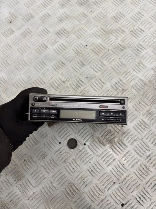 Radio CD Subaru OEM para Forester II SG - Usado image 2