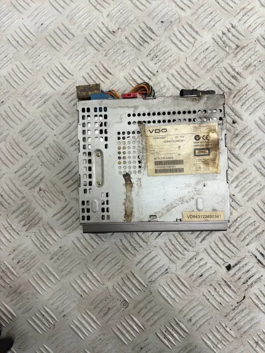 Radio CD Subaru OEM para Forester II SG - Usado image 4