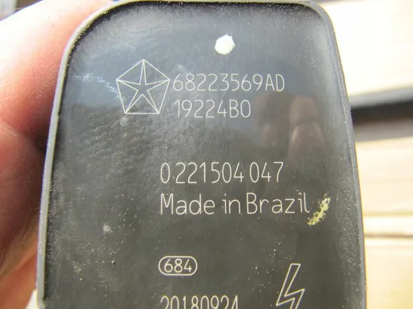 CHRYSLER PACIFICA 3.6 Bobina de Ignição Usada OEM 68223569AD image 5