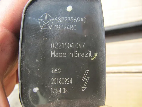 CHRYSLER PACIFICA 3.6 Bobina de Ignição Usada OEM 68223569AD image 6