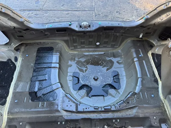 Painel de chão traseiro OEM para Hyundai i20 5 portas 2008-2014 image 6