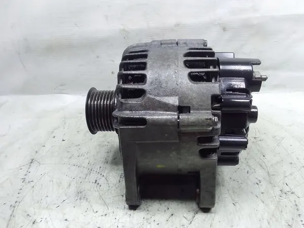 Vaihtovirtageneraattori Renault Megane III 1.9 DCI 8200757870B image 4