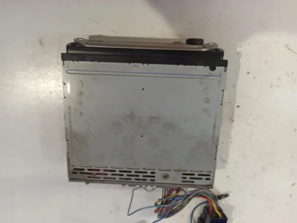 OEM 1597923 CD-byttare för Volvo S40/V40 2001 image 4
