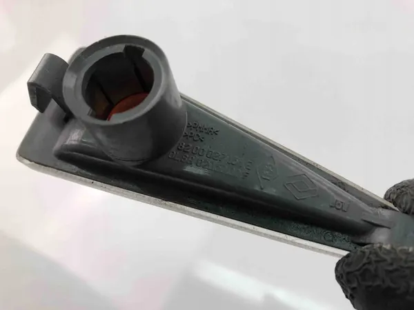 Rechter Spatbordknipper RENAULT MEGANE II 8200027151E image 3