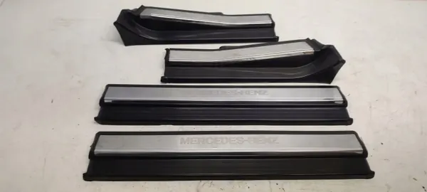 Mercedes W140 OEM tröskellist - Begagnad image 2