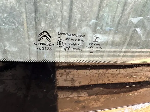 Para-brisas Citroen C4 Picasso II OEM 763725 Usado image 3