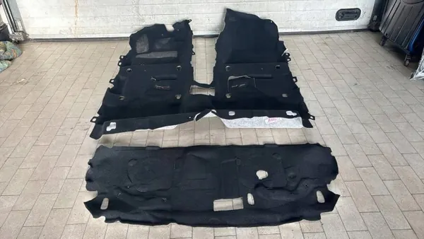 Renault Austral hyttiermatto OEM 749027058R Käytetty image 2