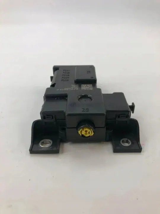 Mercedes-Benz EQE akkurele OEM A2975400441 image 2