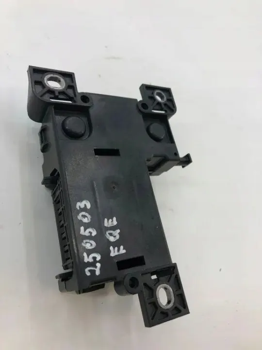 Mercedes-Benz EQE akkurele OEM A2975400441 image 3