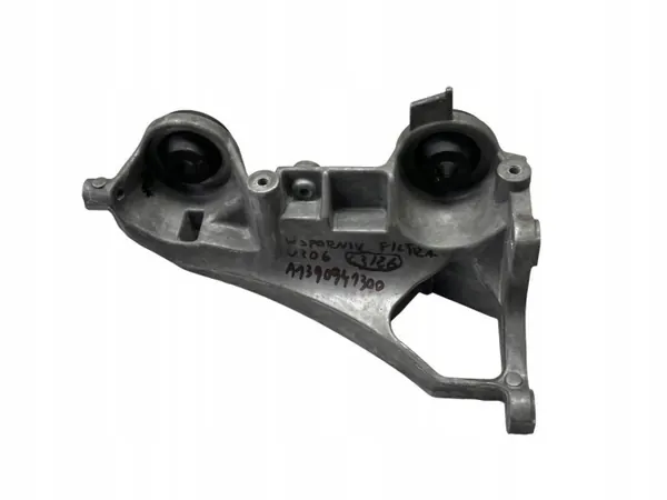 Support de Filtre Mercedes OEM A1390941300 image 2