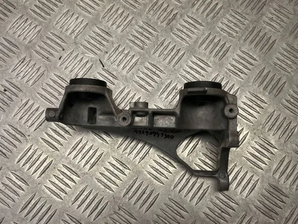 Support de Filtre Mercedes OEM A1390941300 image 4