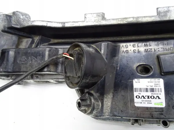 Lâmpada DRL Halógena Frontal Direita Volvo S60 II V60 I Lift image 10